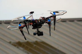 Met een drone snel en op moeilijke plekken inspectie van je dak - Dronematica